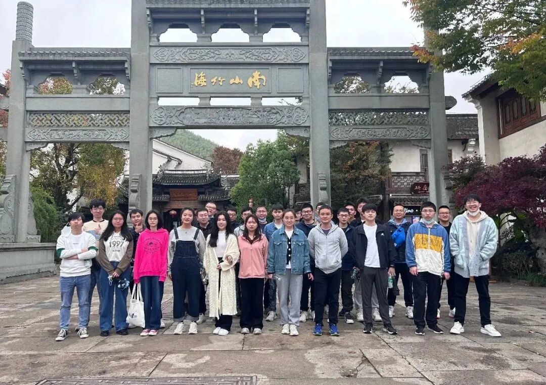 冬天不去爬山泡温泉吗 - 封面图