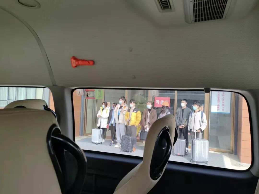 莫使金樽空对月举杯幸会有缘人 - 封面图