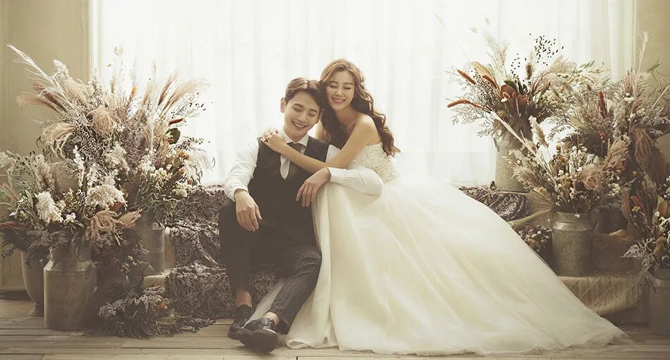 婚纱照你喜欢便装多些，还是婚纱多些？