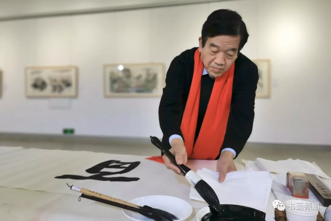 中书协主席苏士澍为《2020“大美之春”春节联欢会》 中书协主席苏士澍为《2020“大美之春”春节联欢会》