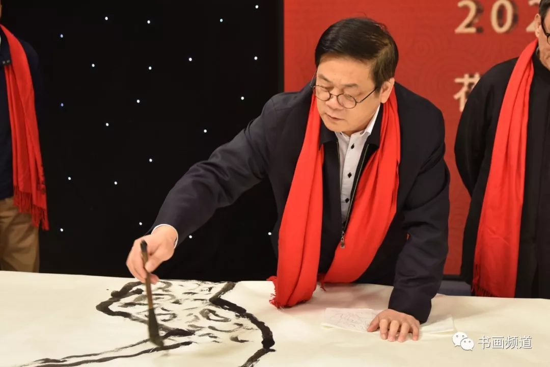 中书协主席苏士澍为《2020“大美之春”春节联欢会》 中书协主席苏士澍为《2020“大美之春”春节联欢会》