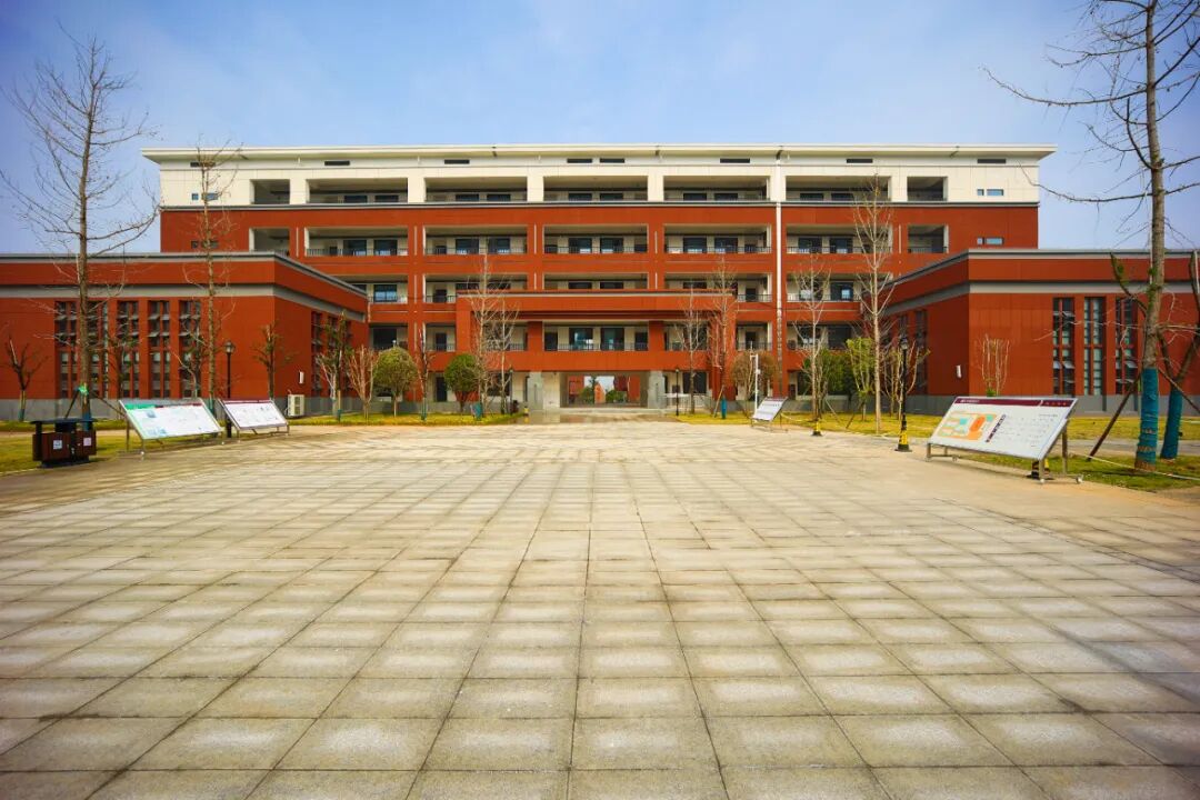 学在雨花·好中学|长沙实验雨花中学:脚踏"实"地,"雨"润花开