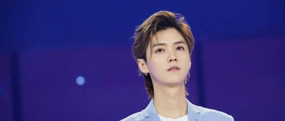 官宣：鹿晗正式加入中国联通，运营商从摆摊竞争升级到新高度了