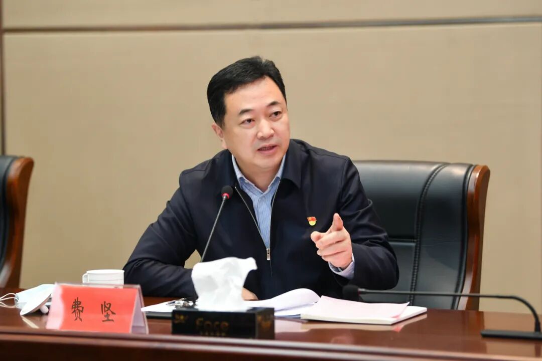 厚植情怀干事业贡献才智建新功费坚与高层次人才亲切座谈交流