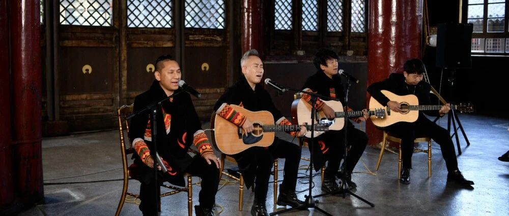 彝人制造的音乐新尝试：把吉狄马加的诗唱出来