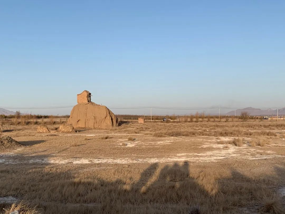 梦见上山见庙_山顶庙宇梦见上山_梦见山顶上的庙宇