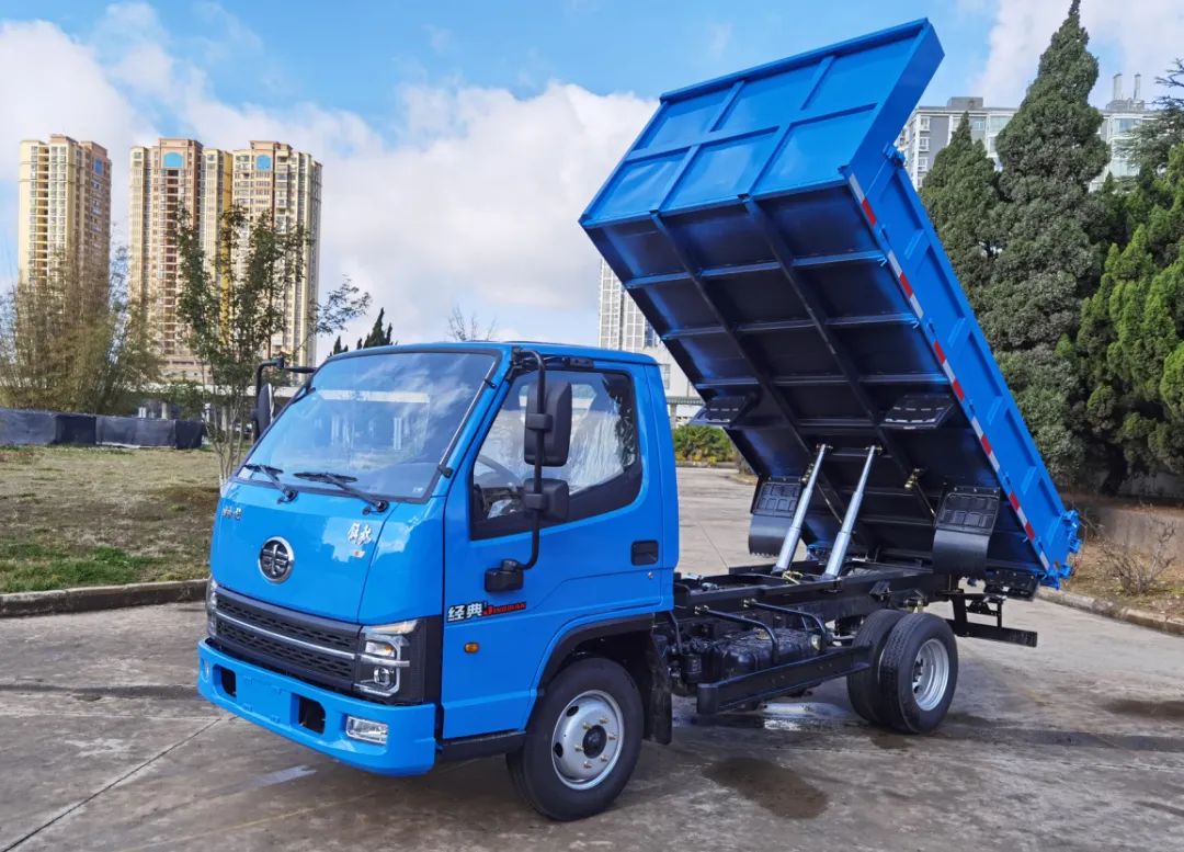 小巧灵活的地下室精灵一汽红塔解放经典v6自卸车