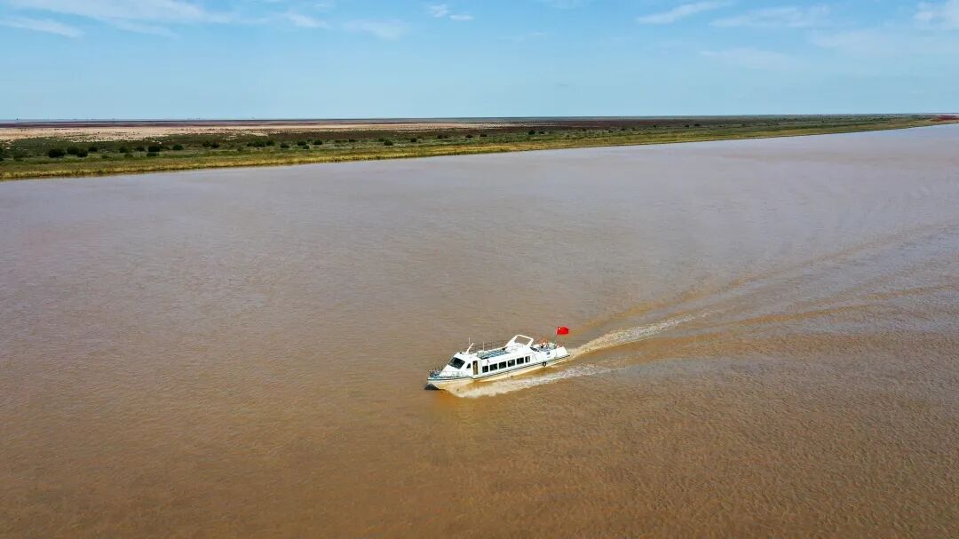 阳春三月河海相拥黄河游船开航啦
