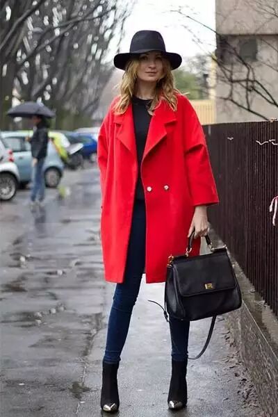 大冬天，大衣保暖也別亂穿，這樣穿才最時髦最漂亮的！ 時尚 第4張