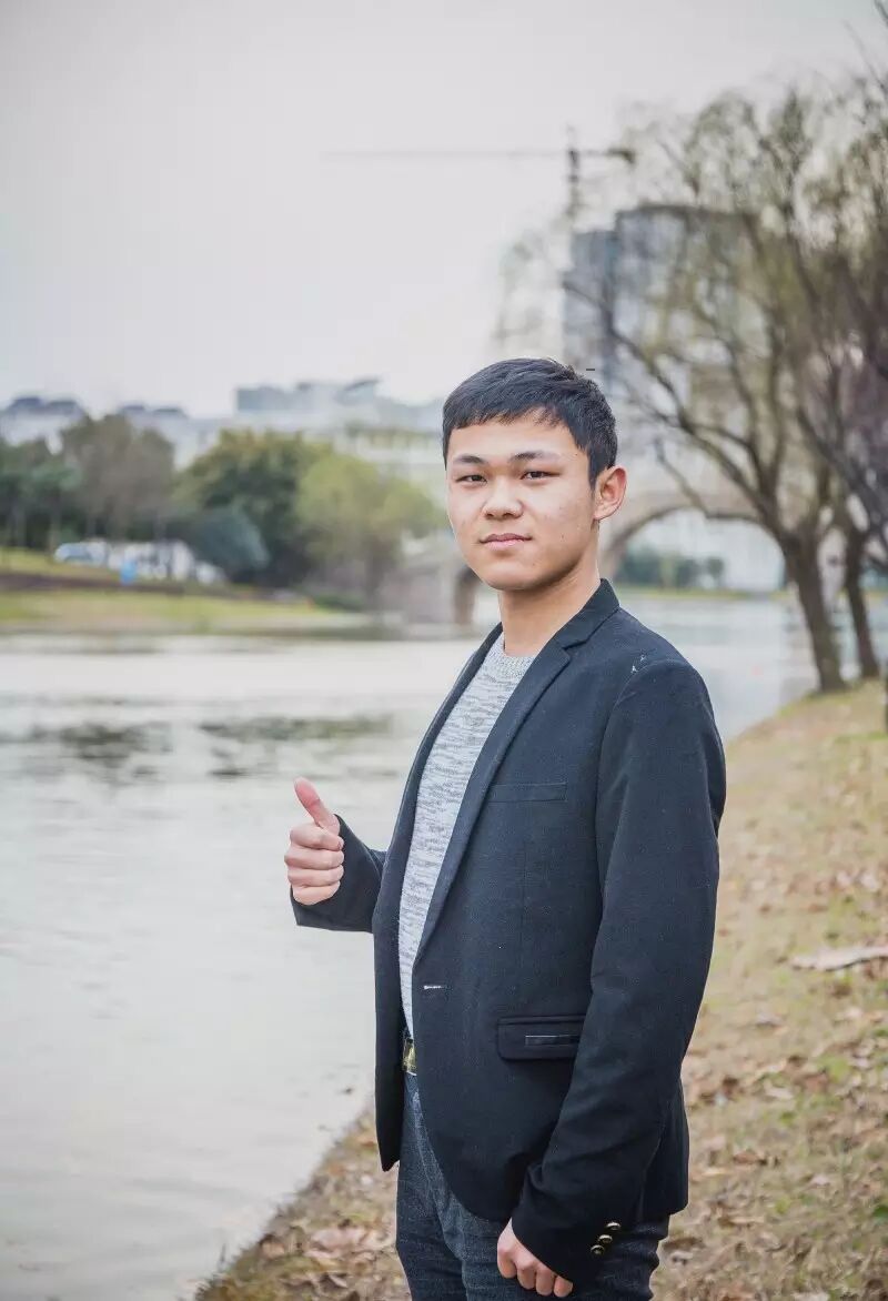 十佳青年志愿者人物展示——李帅