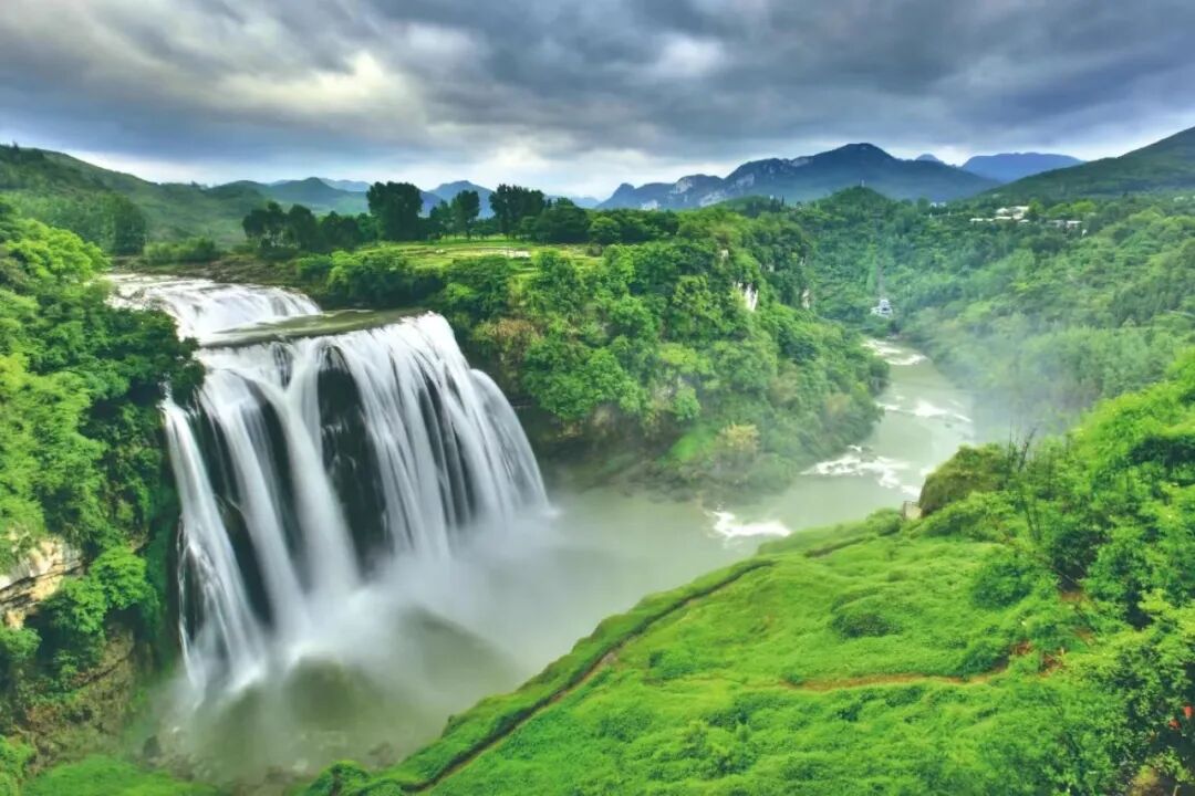 贵州日报刊登乾兴平署名文章振奋精神不负春光全力推进