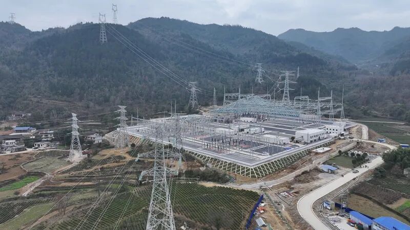 500千伏铜仁西输变电工程。胡春 摄