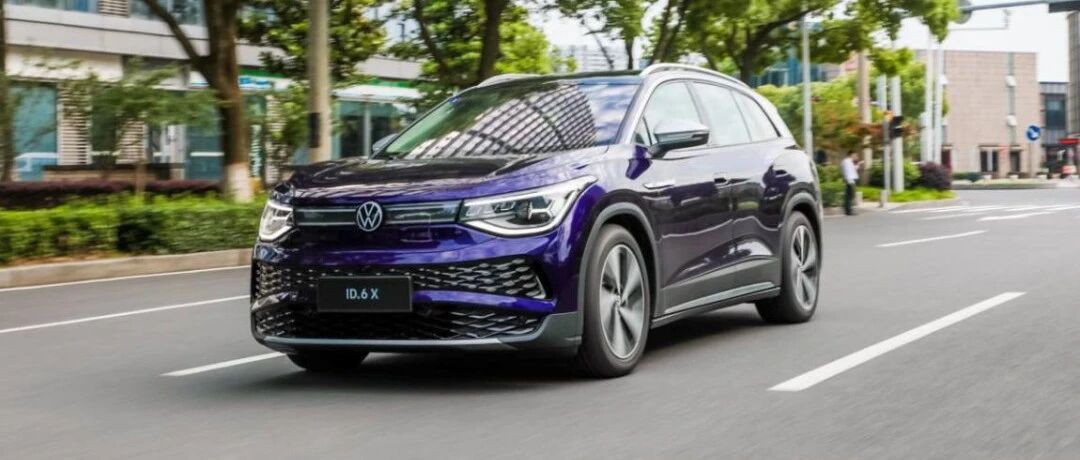 这位“新同学”，你怎么一进班就玩“降维打击”?|动力试驾·上汽大众ID.6 X