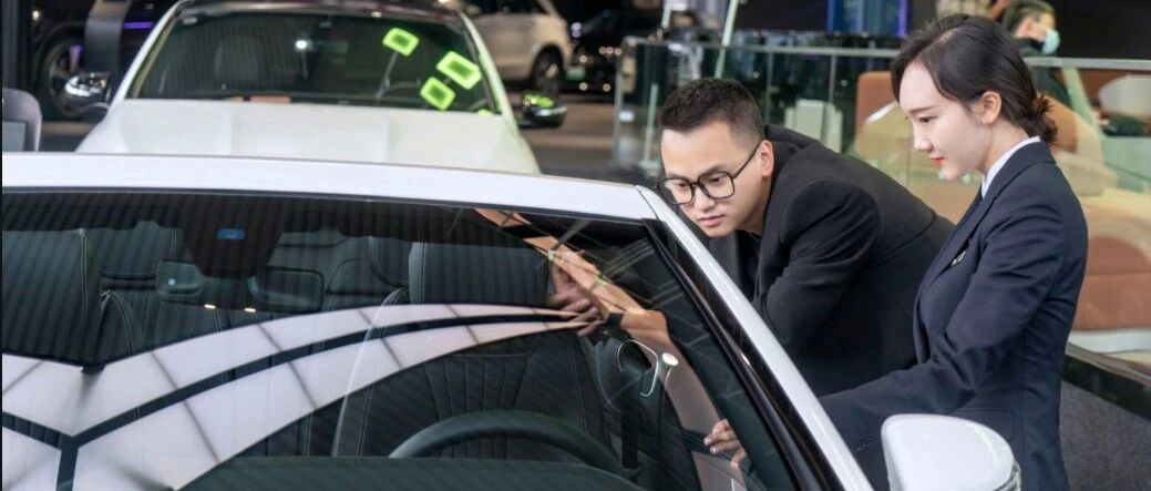 自信、从容、优雅，永不过时！|奔驰E级敞篷：向人生梦想Salute