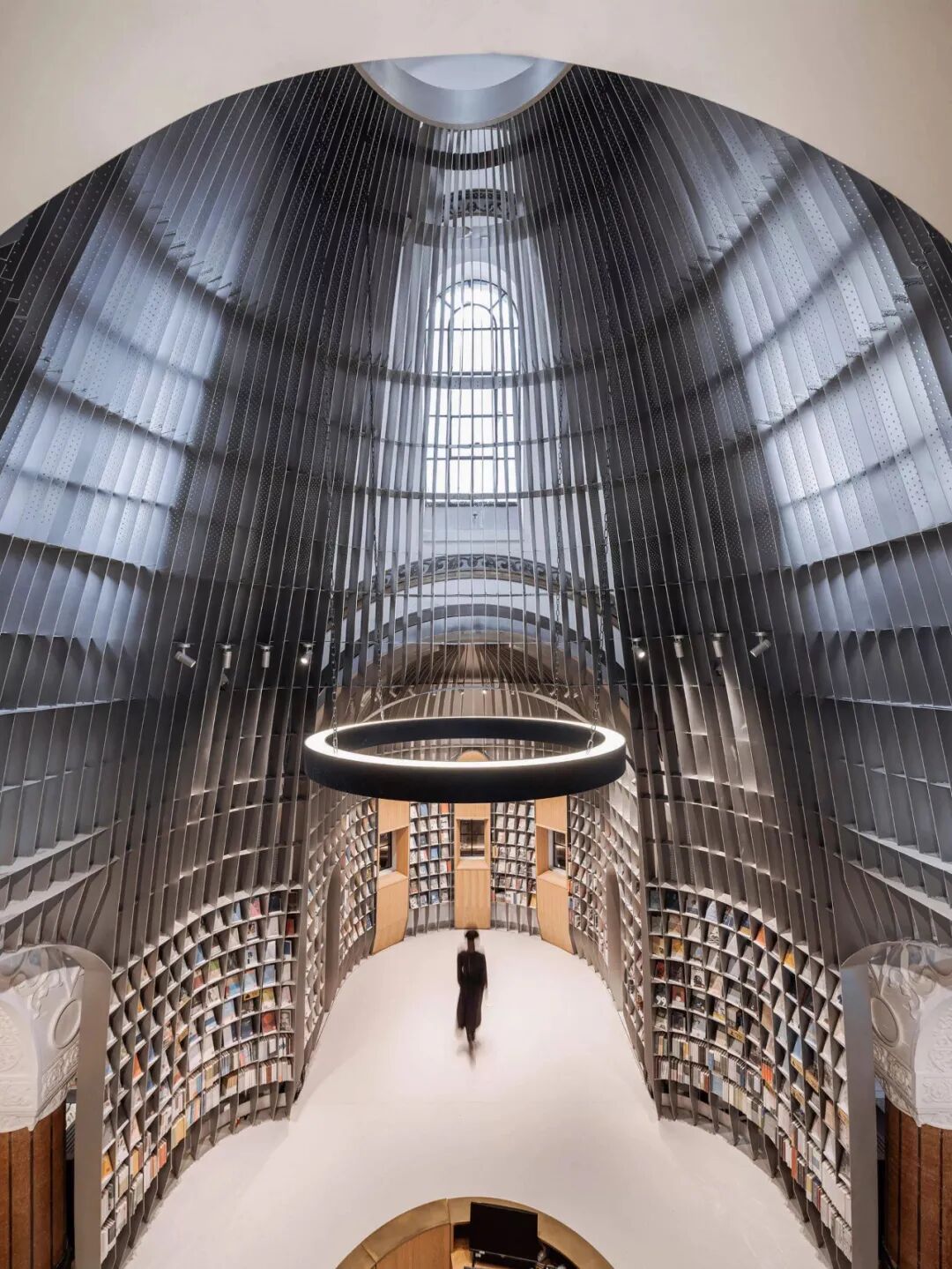 50岁设计圈大佬：只做一稿，拒绝修改。打造中国无数「绝美地标」