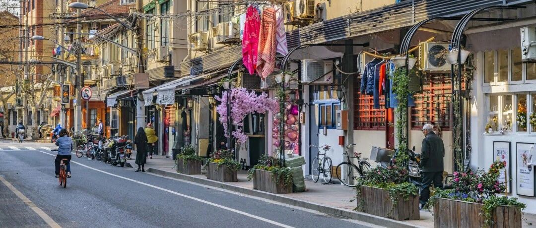 夹缝里造运动场？小红书4名设计博主爆改上海老弄堂，网友：看完心里暖暖的！