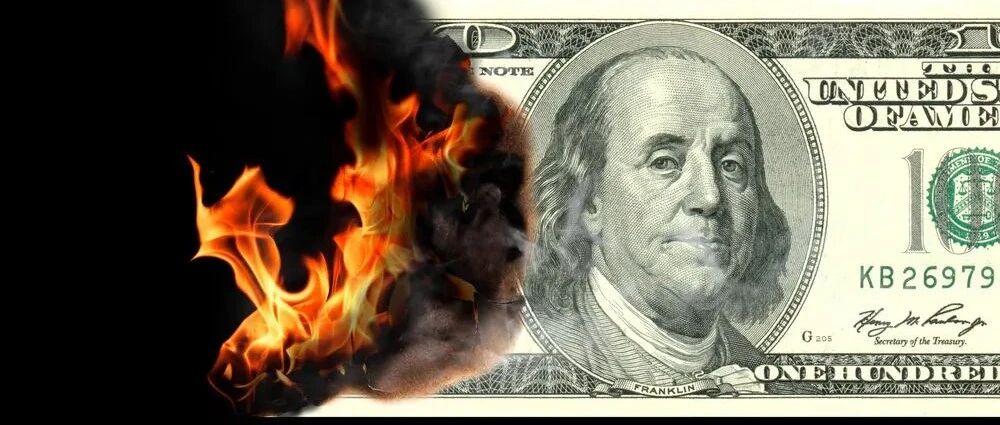 中俄等37国去美元化后，第38国或将叫停美元，蝴蝶效应愈演愈烈