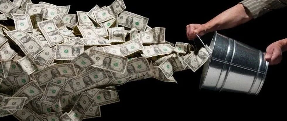 美国财政部：中国持续减持3425亿美债，美媒：存在清零美债的可能