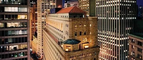 1300吨黄金被运出美国，数千吨黄金或流入中国，美联储不敢阻止，有新变化