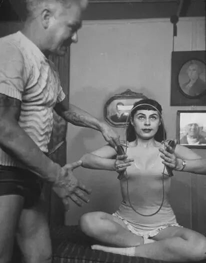 练器械怎么呼吸趣味「普拉提圈」塑形系列，6大局部精准对焦，教学跟练两不误_https://www.jmylbn.com_新闻资讯_第3张