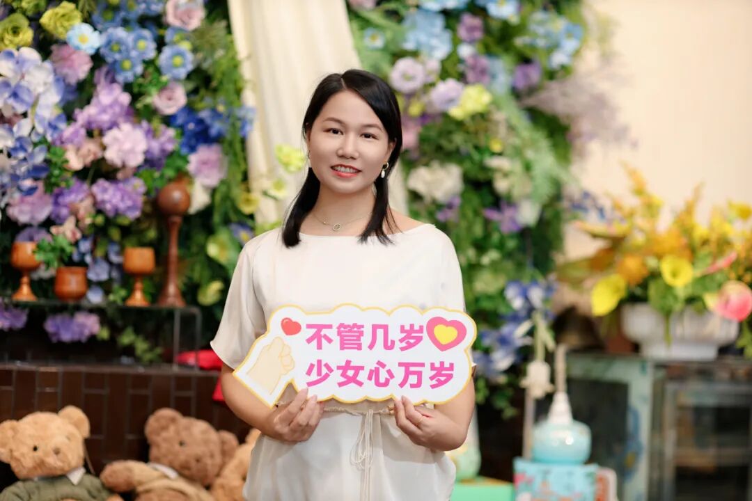 女企委动态 | “白衫映韶华 智语绽芳华”女企业家精英沙龙圆满举行