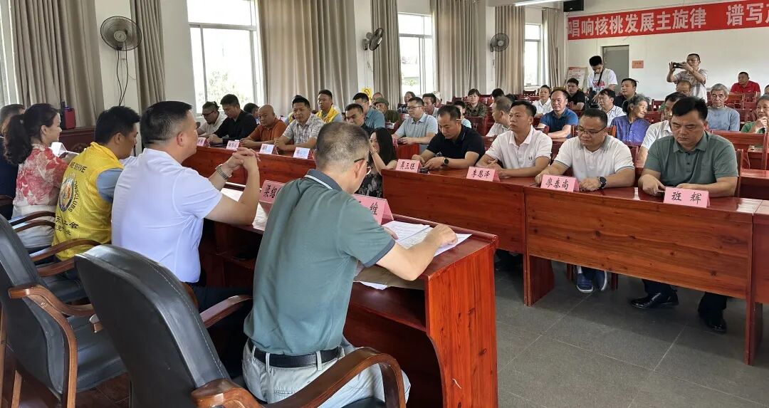 商会公益 | 粤桂同心·情暖壮乡——2025年百色河池公益慈善活动圆满举行