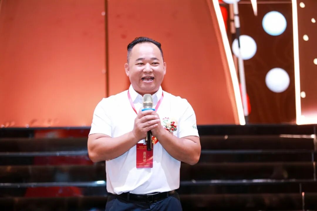 商会动态 | 热烈祝贺东莞市广西平南商会第四届理事会就职典礼暨20周年庆典圆满举办，莫斌武连任第四届会长