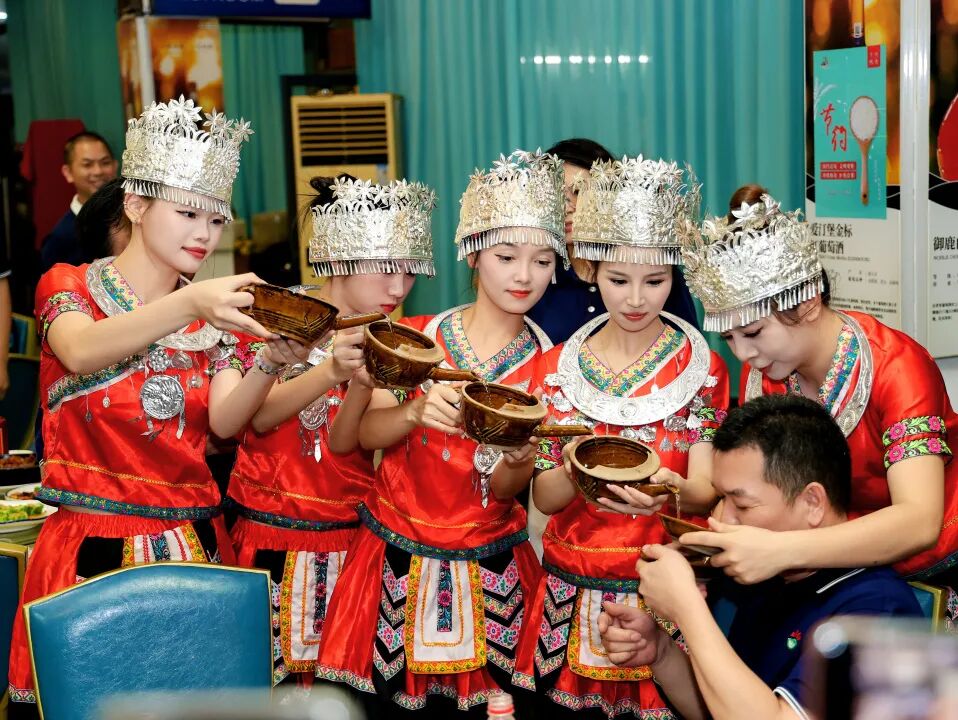 商会动态 | “桂商莞地话发展·中秋国庆叙乡情”——中秋国庆主题团建暨联谊晚宴圆满举行