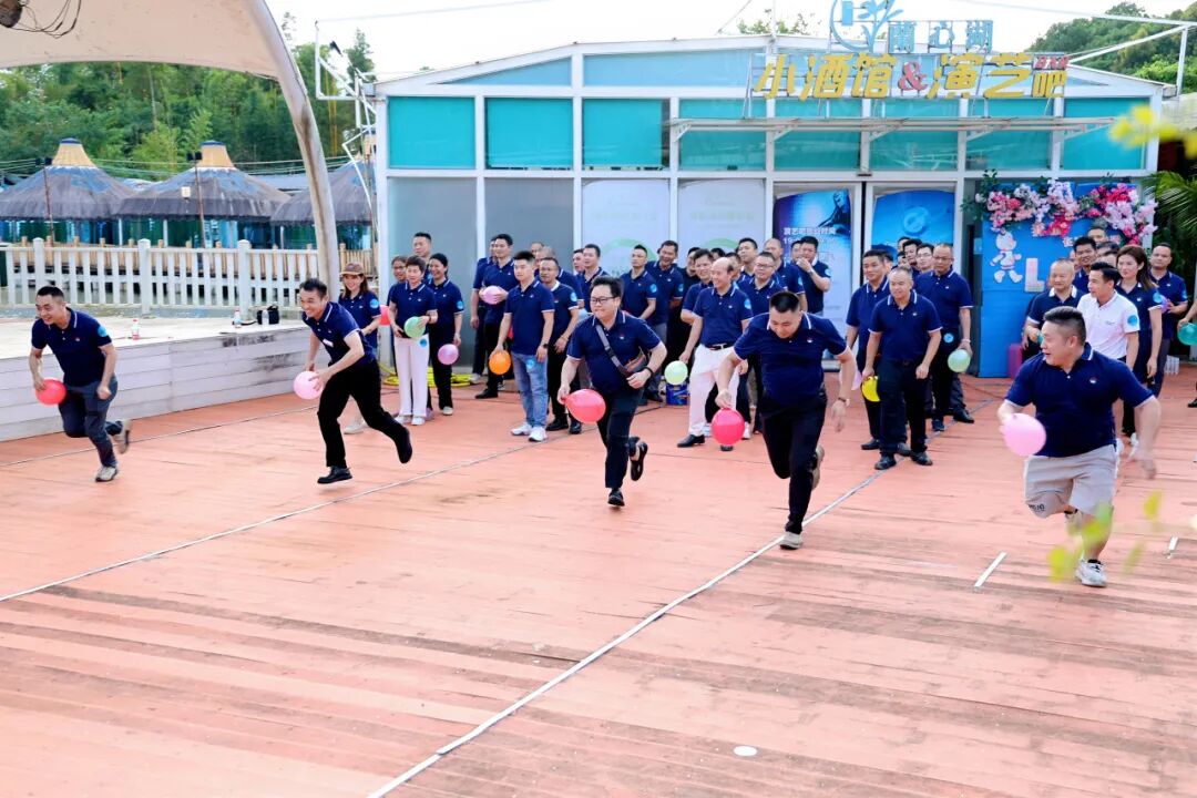 商会动态 | “桂商莞地话发展·中秋国庆叙乡情”——中秋国庆主题团建暨联谊晚宴圆满举行