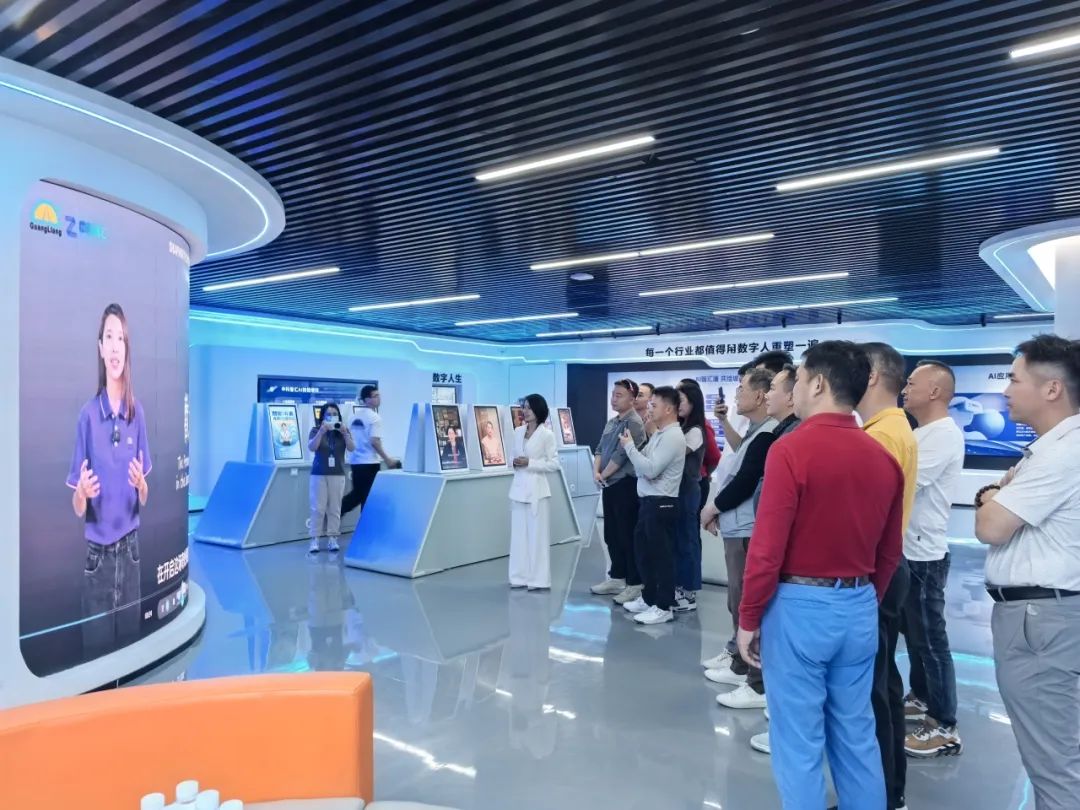 高球队动态 | 桂情聚力 交流共赢——东莞桂商高球队与新贵派（广西）俱乐部企业家走访交流座谈