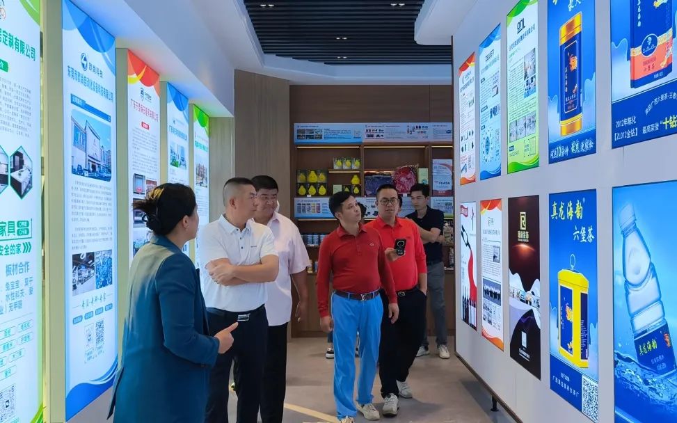 高球队动态 | 桂情聚力 交流共赢——东莞桂商高球队与新贵派（广西）俱乐部企业家走访交流座谈