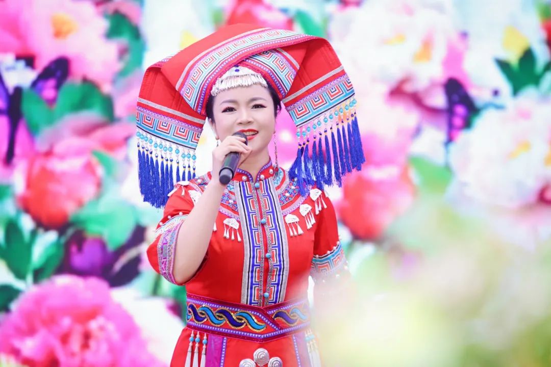 迈向未来 信启新章——东莞市广西商会乔迁盛典暨信发产业集团15周年庆圆满举行