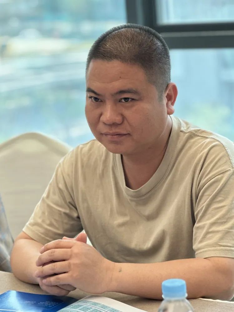 商会动态 | 金融赋能——广西北部湾银行总行行长杨育智一行莅临我商会座谈交流