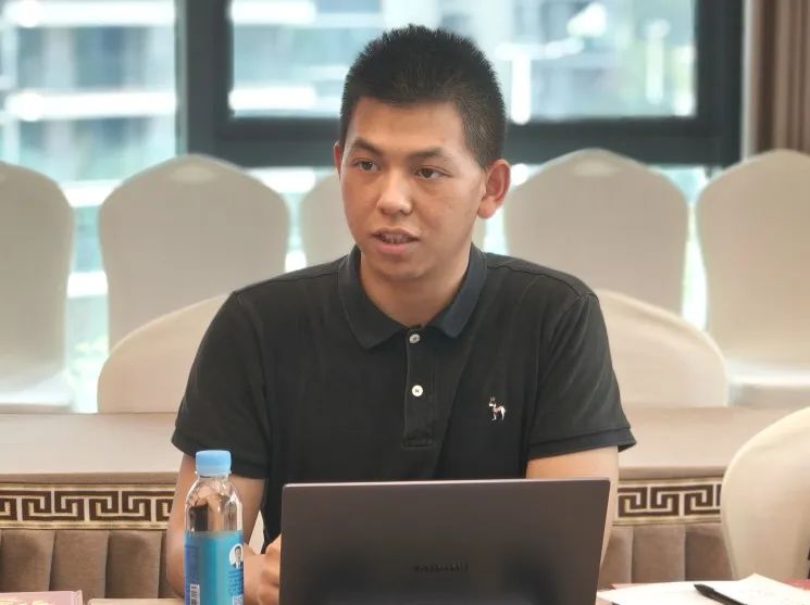 商会动态 | 政企联动如何激发湾区新动能？东莞市工商联副主席黄志良一行莅临商会召开座谈会