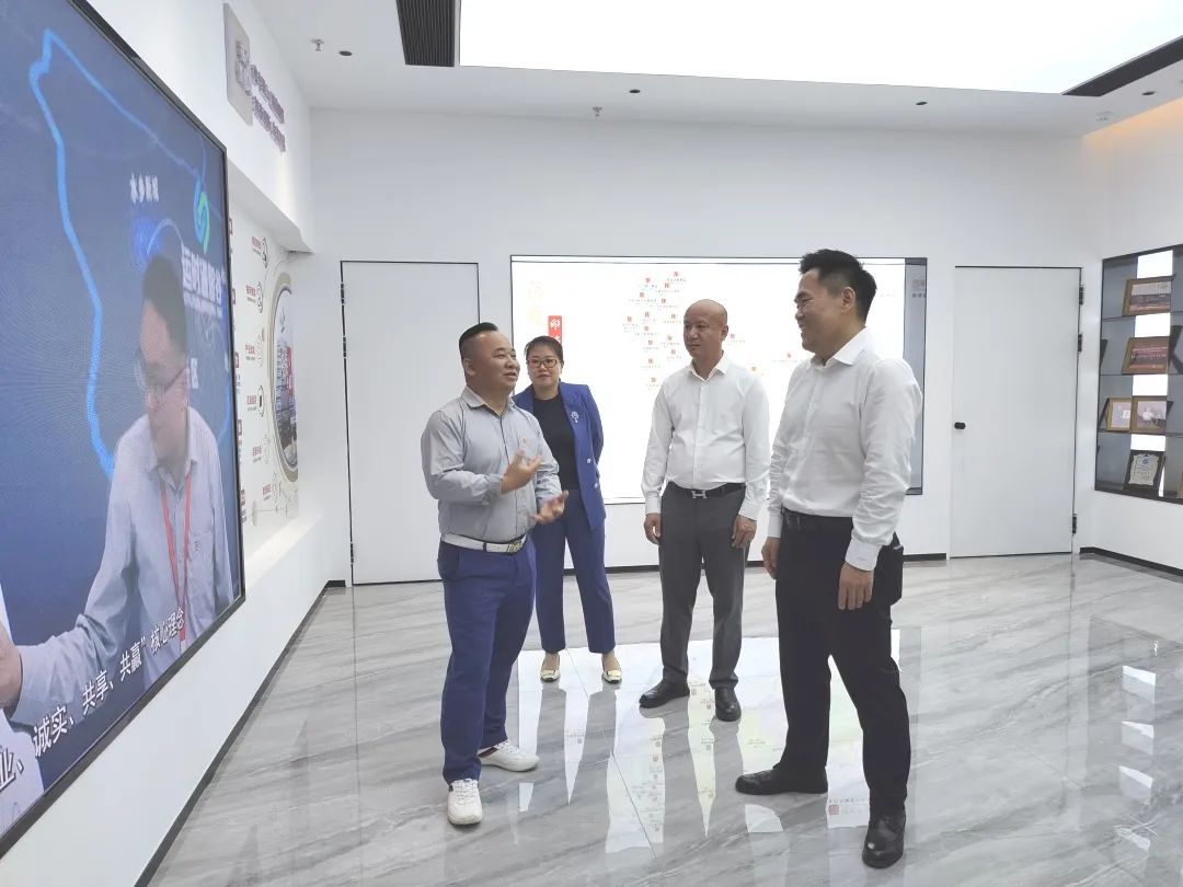 商会动态 | 南北商会聚莞邑，三地协同何以撬动湾区新势能？——东莞市河北商会会长张志华一行前来我商会参观交流座谈