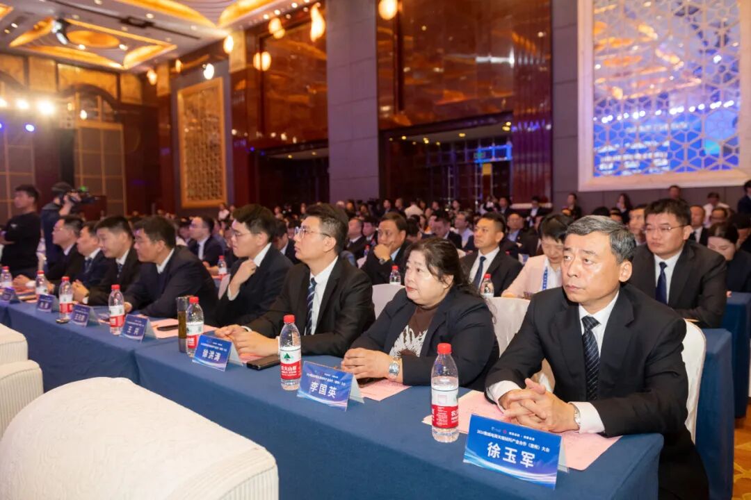 萊伯泰科受邀參加2024集成電路關(guān)鍵材料產(chǎn)業(yè)合作（德州）大會(huì)，并做大會(huì)主題報(bào)告