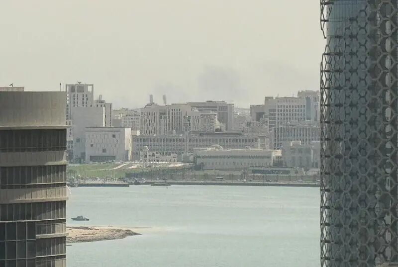 2月28日，卡塔尔首都多哈传出爆炸声，远处升起烟尘。新华社