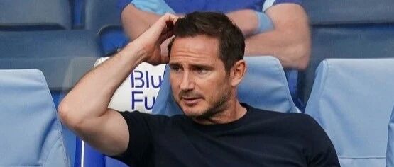 专栏：苦行僧 | 足球周刊封底