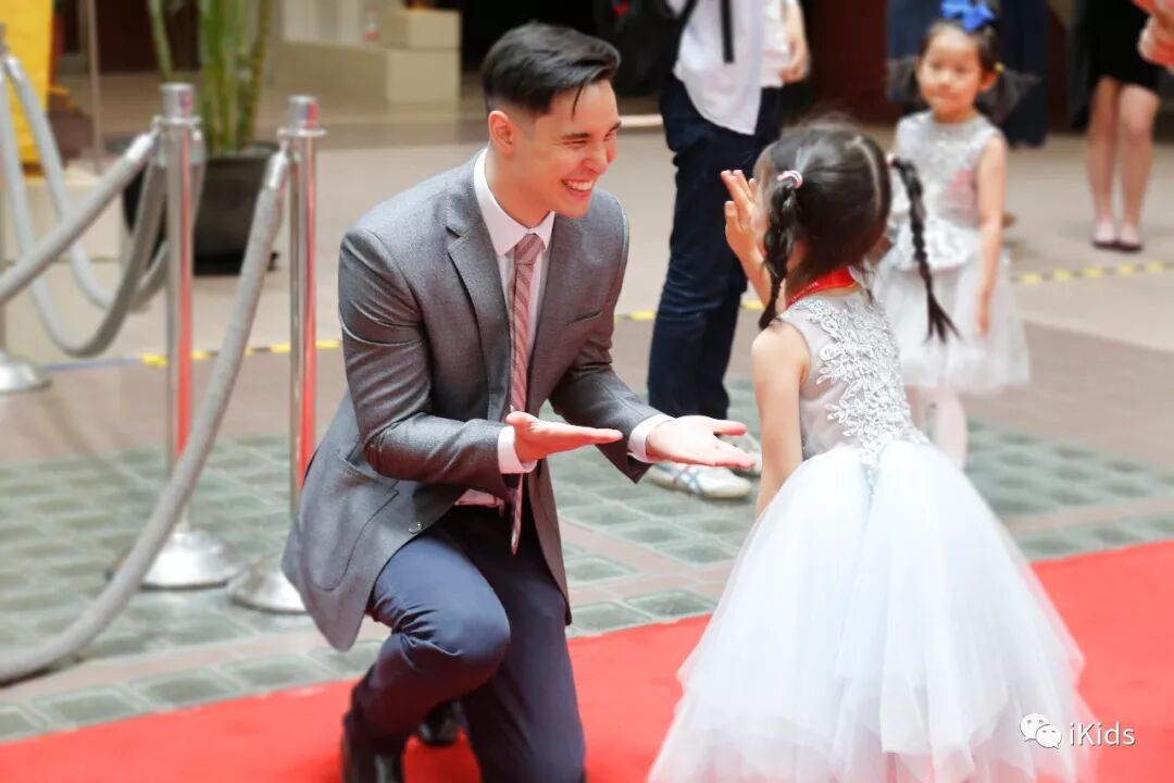 背包英文_背包英文怎么读_威戈背包与维氏背包