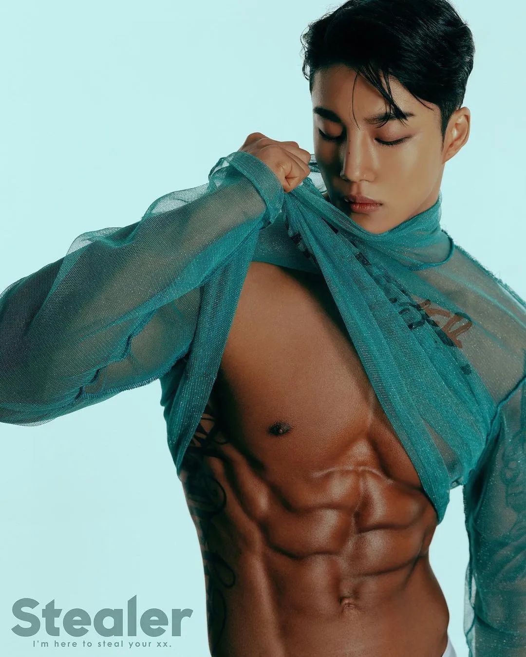 韩国肌肉男写真