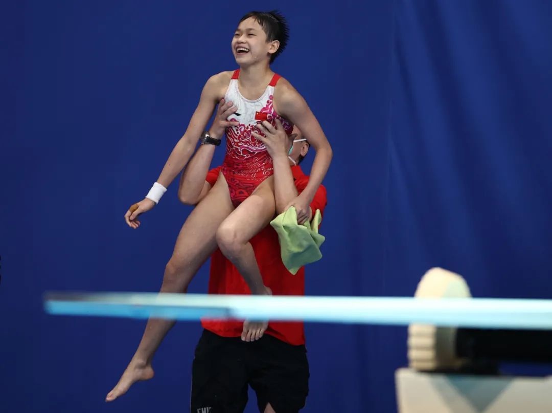 中国跳水又一15岁小将横空出世