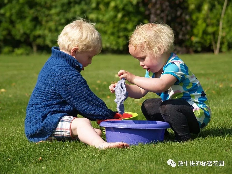 《研究发现：玩具少的孩子更能激发出创造力》