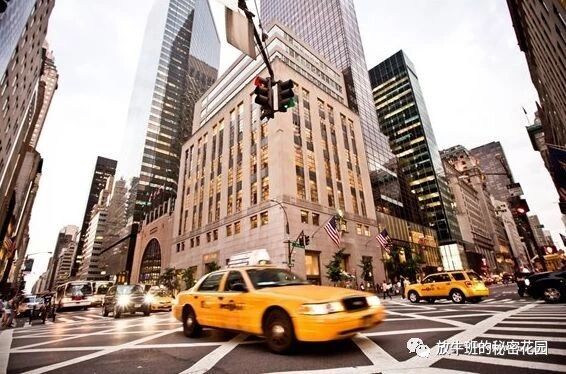 《纽约第五大道大变脸，带给传统百货零售业的除了震撼还有什么？》