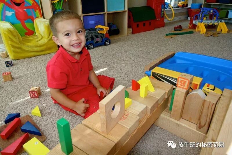 《宝爸宝妈必读：如何为你家孩子规定合理的屏幕时间》
