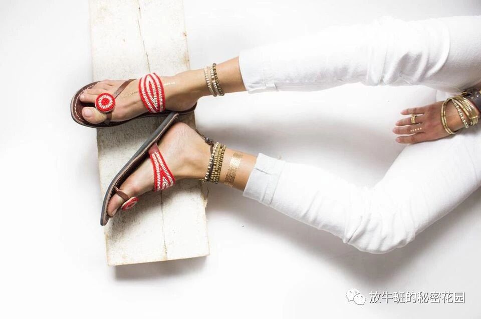 《这位美国90后的快闪店为贫困问题提供了时尚创意解决方案》