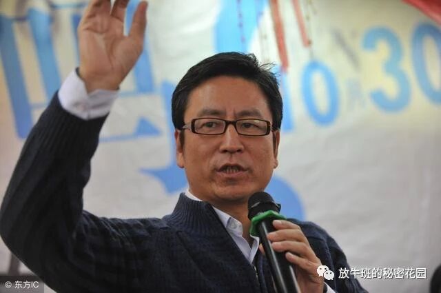 《白岩松关于单位考勤打卡的这句话，我有点儿不同看法》