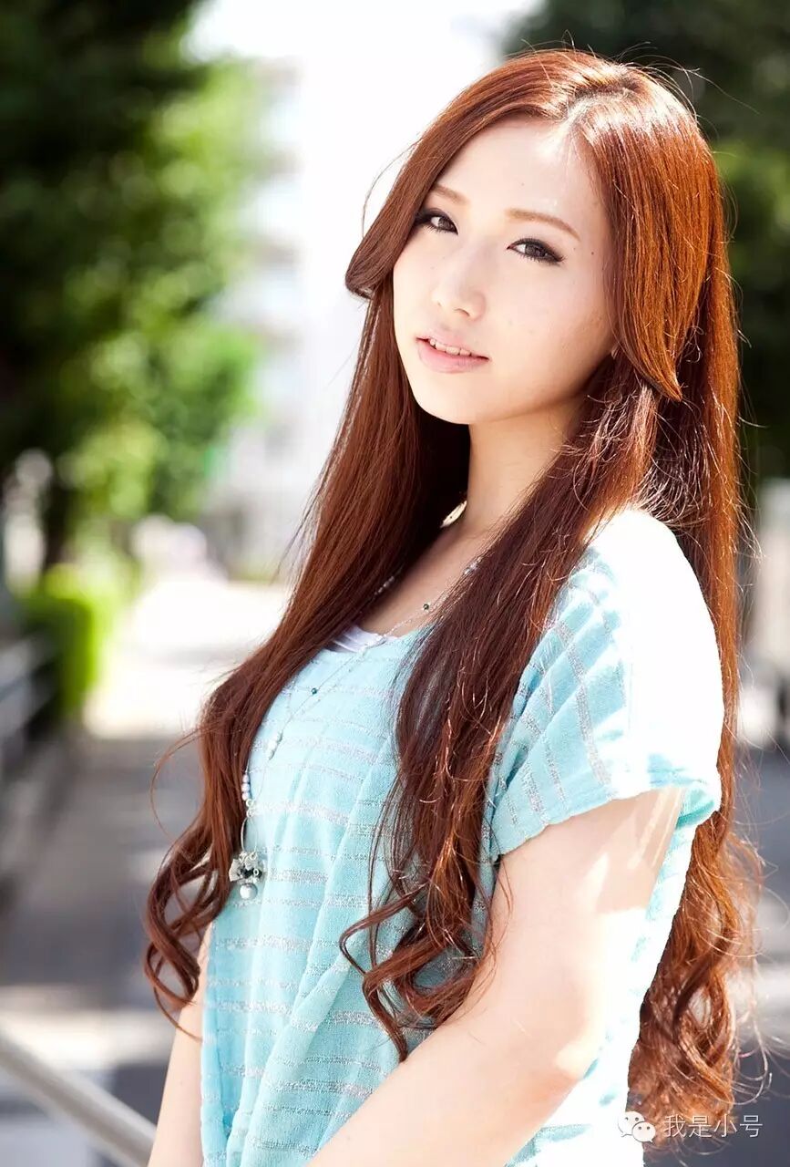 11年推出艾薇界去结婚了百度百科净在那瞎扯89年出生的她09年就下海了