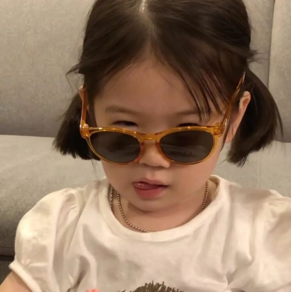 抖音头像丨可爱搞笑女生戴墨镜头像真人头像