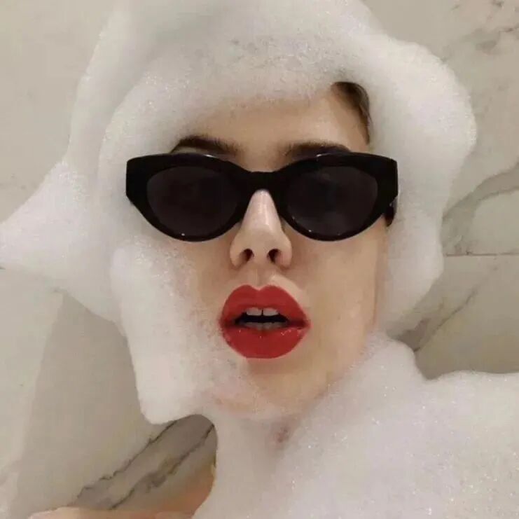 抖音头像丨可爱搞笑女生戴墨镜头像真人头像