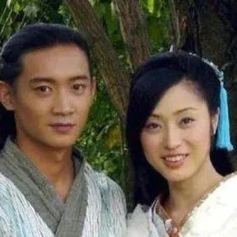 演员杨俊毅退圈十三年近况曝光,脸部发福认不出,曾与陈法蓉交往